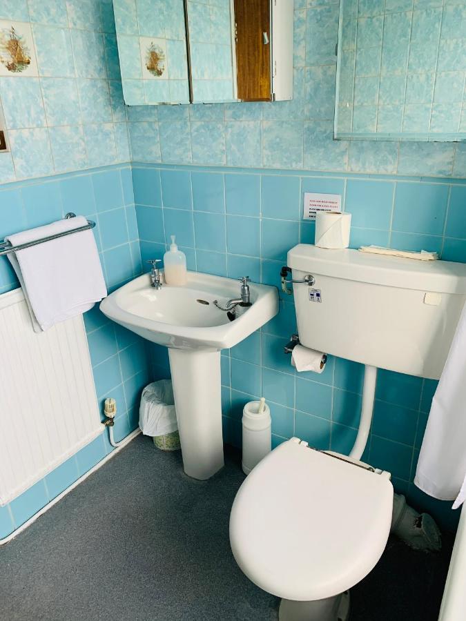 Burnham-on-Crouch Ye Olde White Harte Hotel חדר תמונה