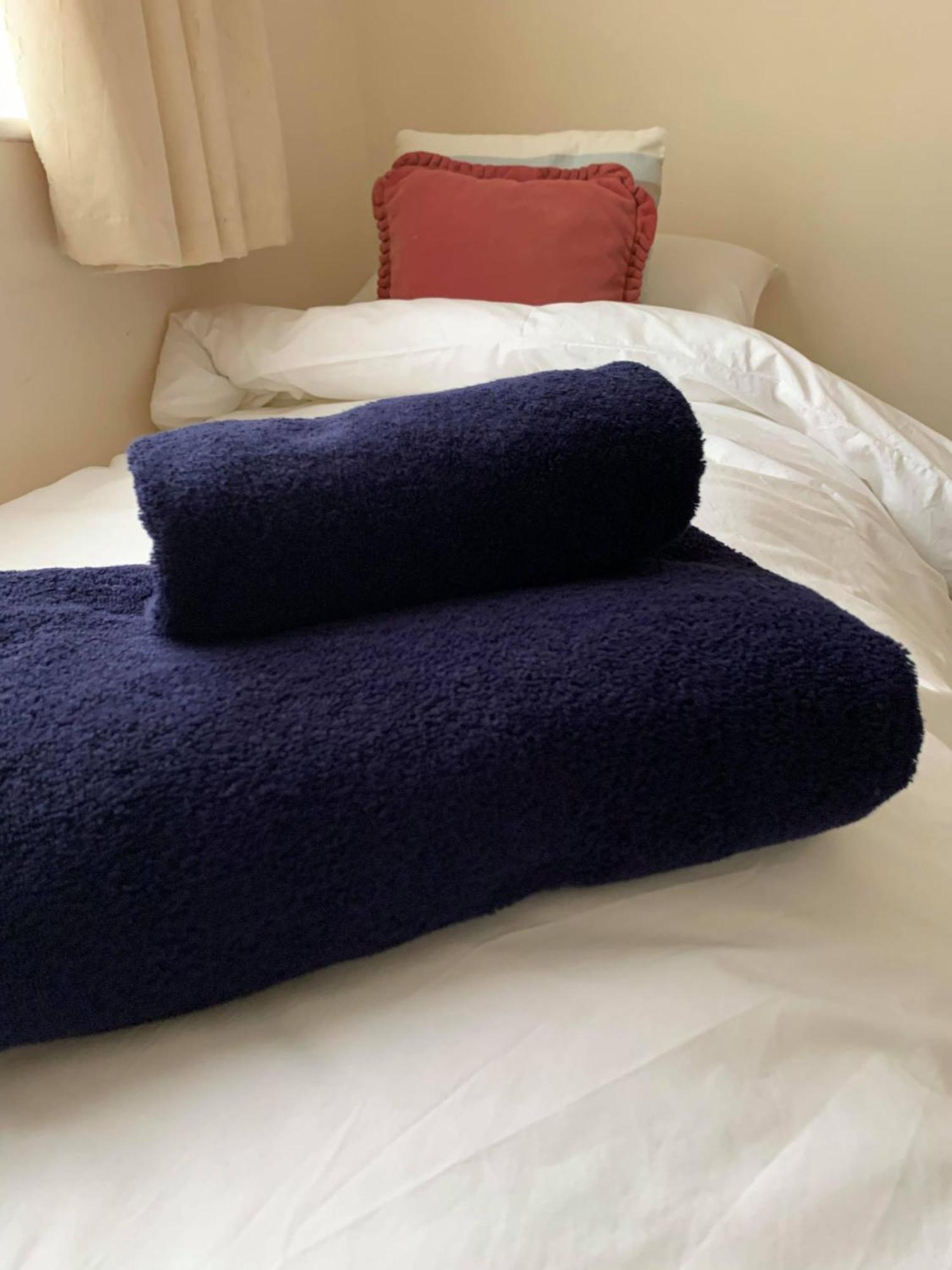 Burnham-on-Crouch Ye Olde White Harte Hotel חדר תמונה